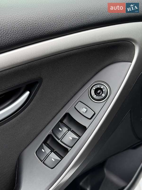 Універсал Hyundai i30 2015 в Сумах