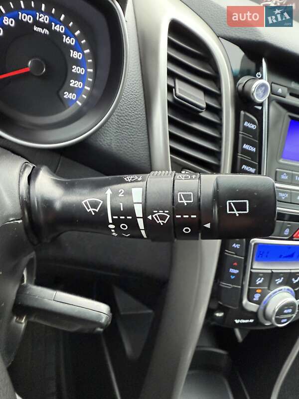 Універсал Hyundai i30 2015 в Сумах