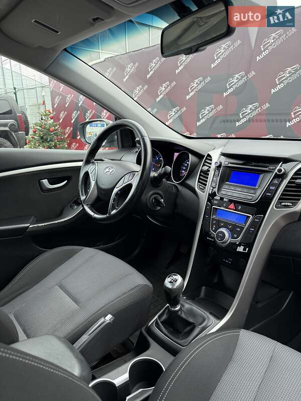 Універсал Hyundai i30 2015 в Сумах