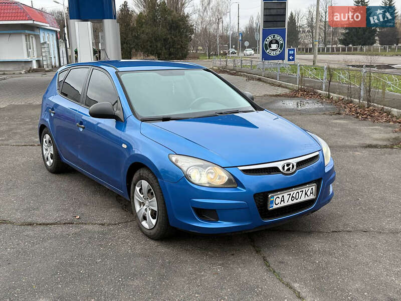 Хетчбек Hyundai i30 2009 в Черкасах