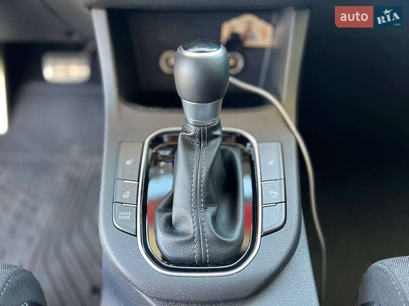 Хетчбек Hyundai i30 2024 в Одесі фото 18 Хетчбек Hyundai i30 2024 в Одесі