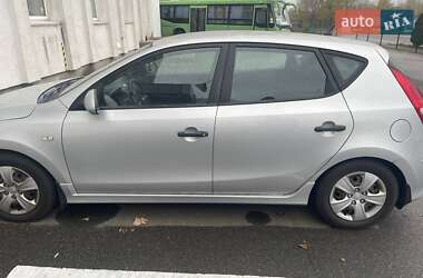 Хэтчбек Hyundai i30 2011 в Киеве