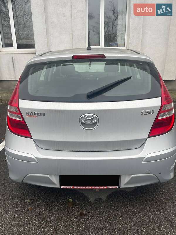 Хэтчбек Hyundai i30 2011 в Киеве