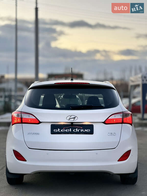 Універсал Hyundai i30 2013 в Миколаєві