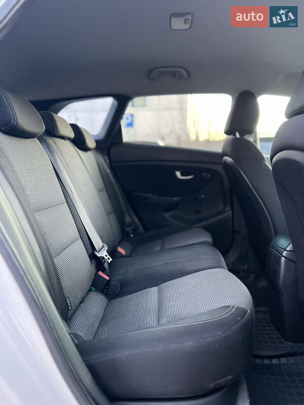 Універсал Hyundai i30 2013 в Миколаєві