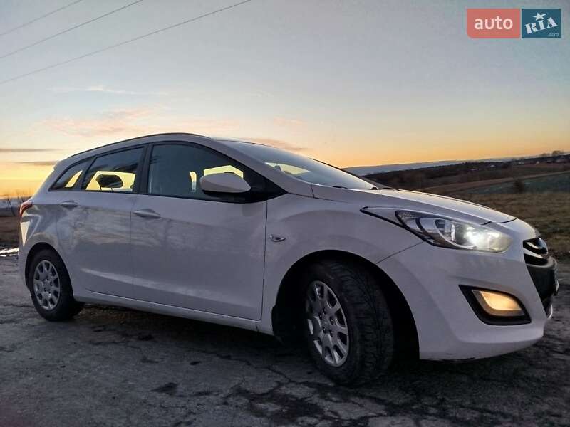 Универсал Hyundai i30 2013 в Виннице