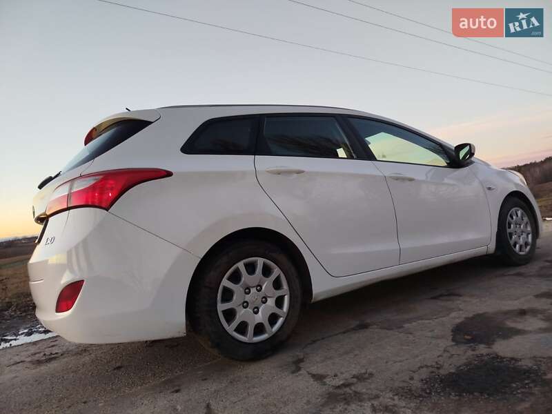 Универсал Hyundai i30 2013 в Виннице