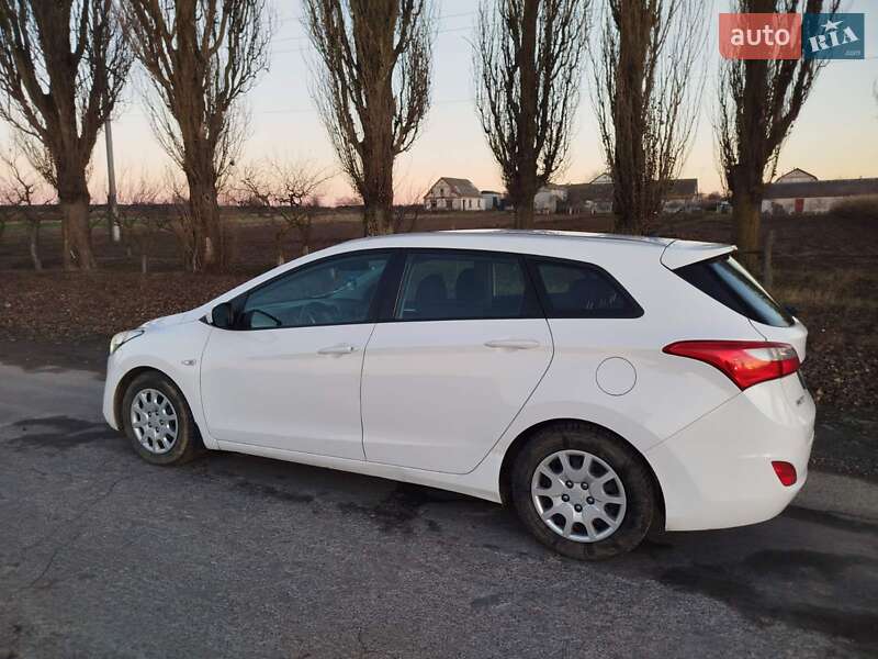 Универсал Hyundai i30 2013 в Виннице