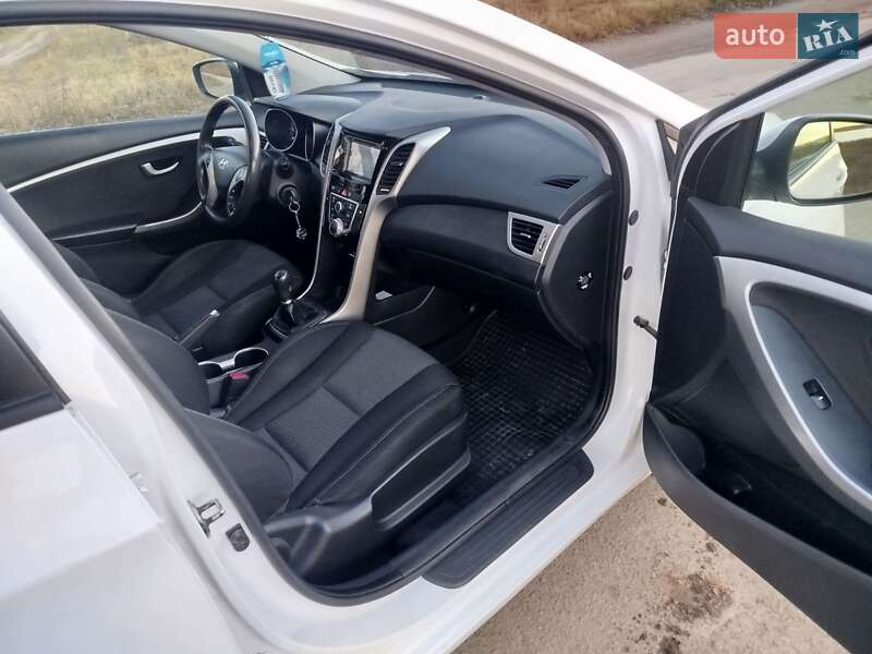 Универсал Hyundai i30 2013 в Виннице