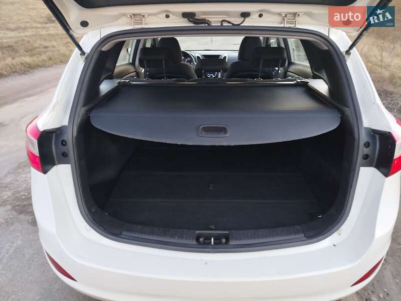 Универсал Hyundai i30 2013 в Виннице