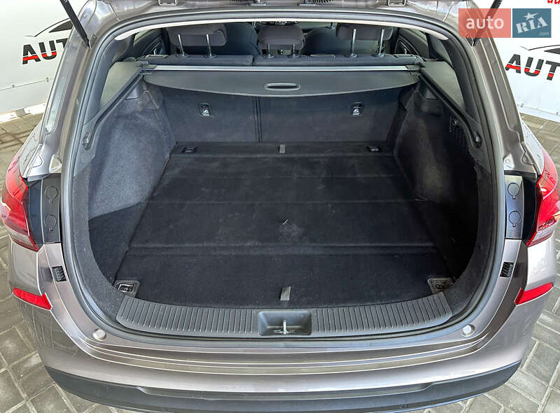 Универсал Hyundai i30 2021 в Львове