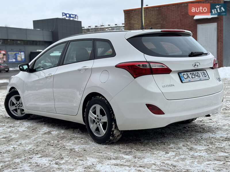 Универсал Hyundai i30 2013 в Харькове фото 21 Универсал Hyundai i30 2013 в Харькове