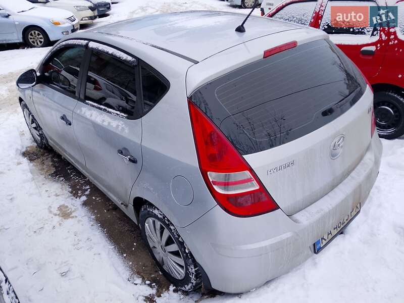 Хэтчбек Hyundai i30 2011 в Киеве фото 4 Хэтчбек Hyundai i30 2011 в Киеве