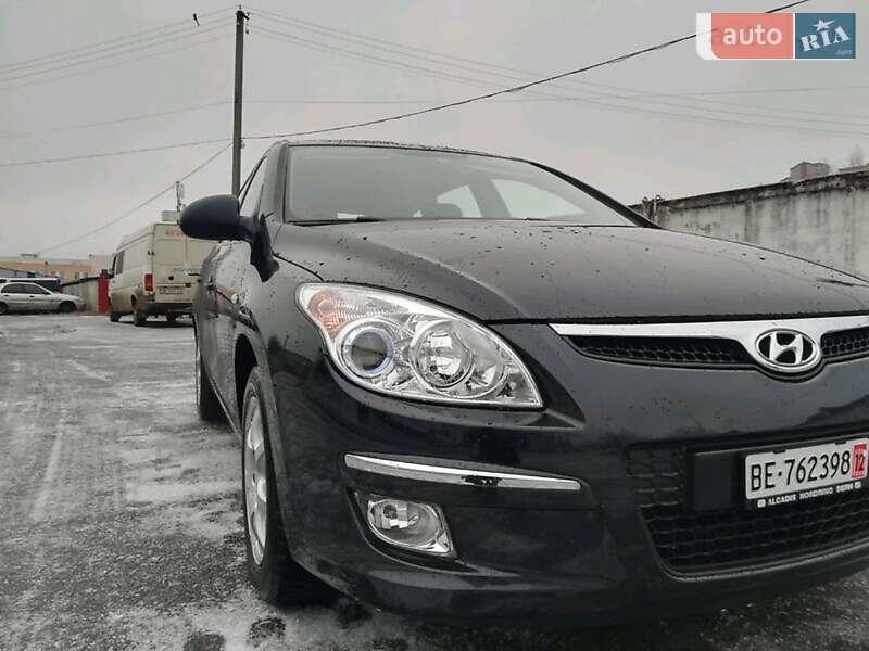 Универсал Hyundai i30 2008 в Сумах