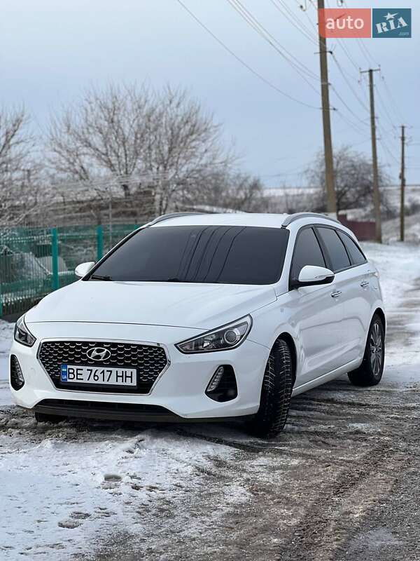 Универсал Hyundai i30 2017 в Новом Буге фото 6 Универсал Hyundai i30 2017 в Новом Буге