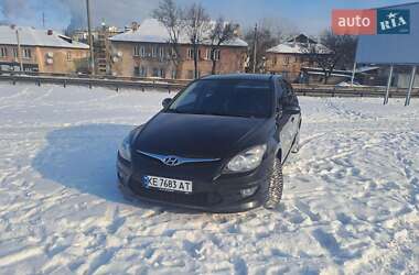 Хетчбек Hyundai i30 2011 в Кам'янському