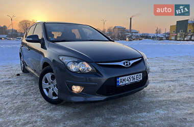 Хетчбек Hyundai i30 2011 в Житомирі