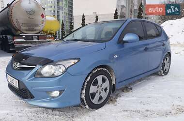 Хетчбек Hyundai i30 2011 в Житомирі