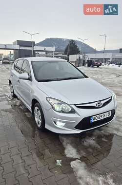 Хетчбек Hyundai i30 2011 в Мукачевому