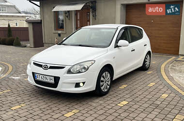 Хэтчбек Hyundai i30 2009 в Косове