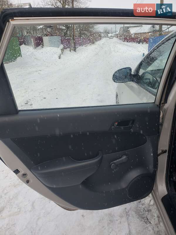 Хэтчбек Hyundai i30 2008 в Гайсине