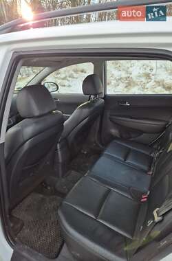 Универсал Hyundai i30 2008 в Новояворовске