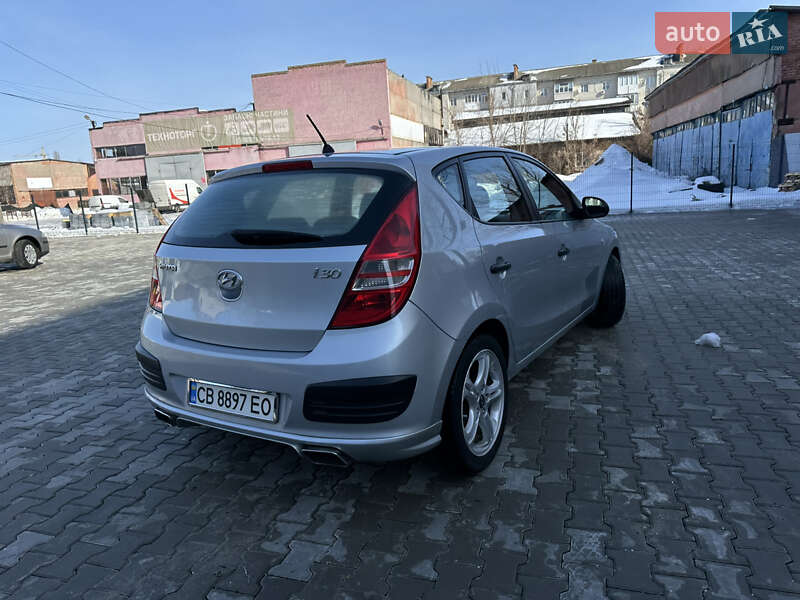 Хэтчбек Hyundai i30 2009 в Нежине