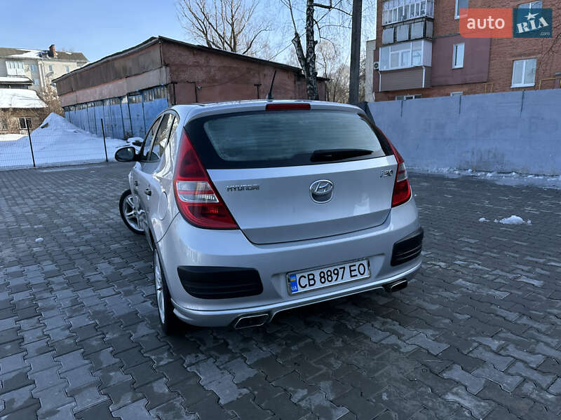 Хэтчбек Hyundai i30 2009 в Нежине