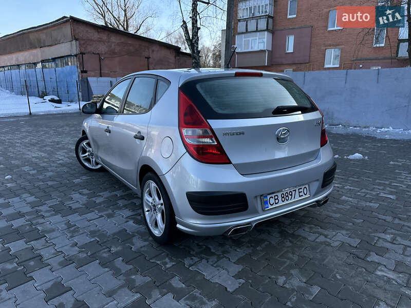 Хэтчбек Hyundai i30 2009 в Нежине