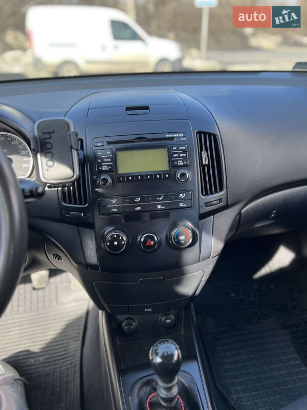 Хэтчбек Hyundai i30 2007 в Луцке