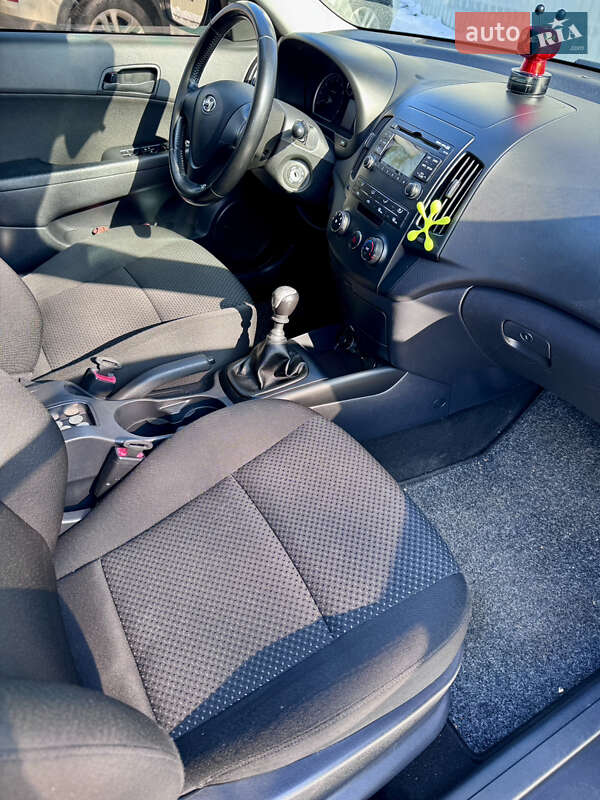 Хэтчбек Hyundai i30 2009 в Кременчуге