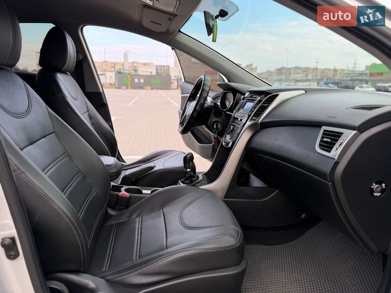 Хэтчбек Hyundai i30 2013 в Одессе