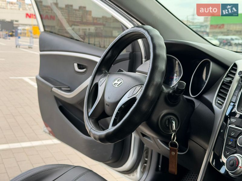 Хэтчбек Hyundai i30 2013 в Одессе