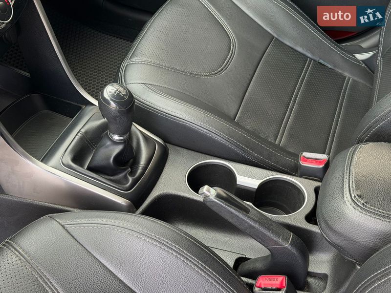 Хэтчбек Hyundai i30 2013 в Одессе