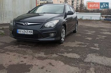 Хэтчбек Hyundai i30 2010 в Каменском