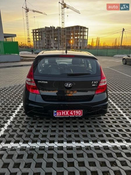 Хэтчбек Hyundai i30 2009 в Луцке