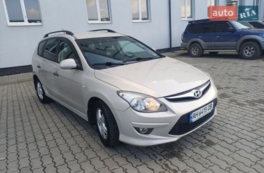 Универсал Hyundai i30 2010 в Бориславе
