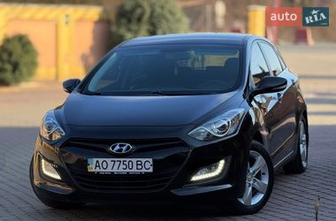 Хэтчбек Hyundai i30 2012 в Мукачево