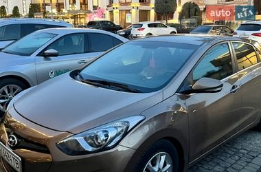 Хетчбек Hyundai i30 2012 в Мукачевому