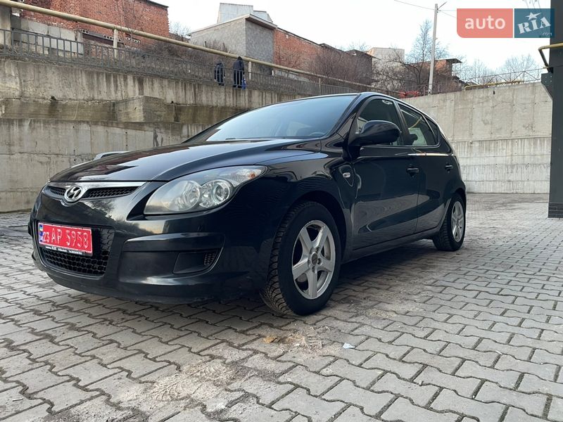Хэтчбек Hyundai i30 2009 в Хмельницком