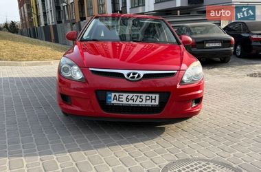 Хетчбек Hyundai i30 2008 в Дніпрі