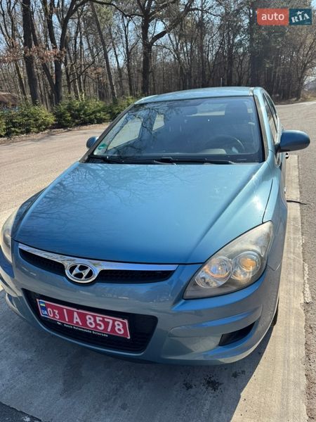 Хетчбек Hyundai i30 2010 в Луцьку