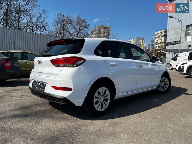 Хэтчбек Hyundai i30 2021 в Киеве