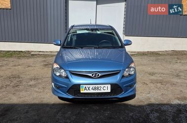 Хэтчбек Hyundai i30 2010 в Харькове