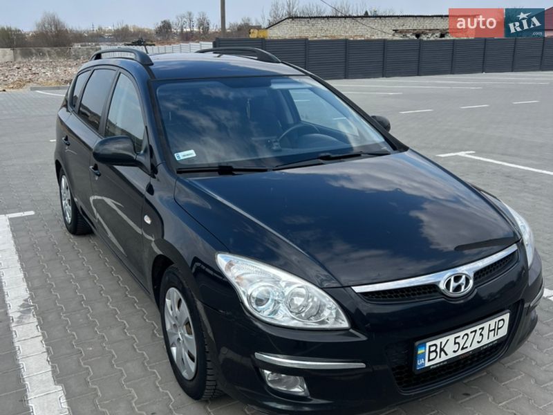 Универсал Hyundai i30 2008 в Дубно