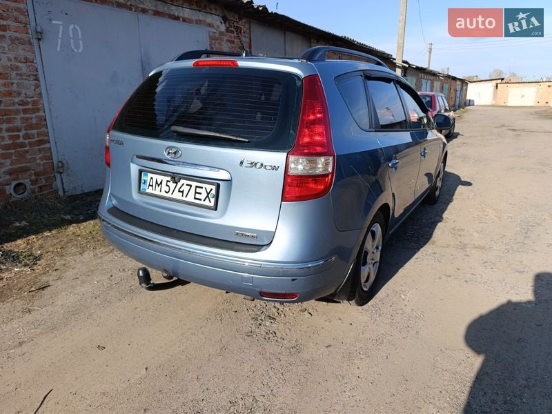 Универсал Hyundai i30 2010 в Миргороде