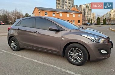 Хэтчбек Hyundai i30 2013 в Киеве