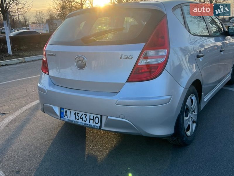 Хэтчбек Hyundai i30 2011 в Буче фото 12 Хэтчбек Hyundai i30 2011 в Буче