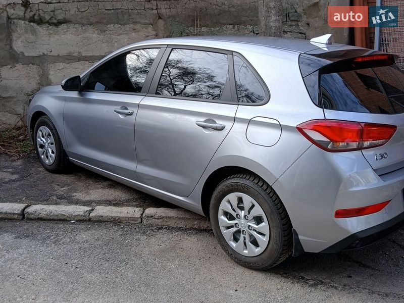 Хэтчбек Hyundai i30 2023 в Днепре фото 17 Хэтчбек Hyundai i30 2023 в Днепре