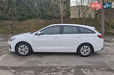 Универсал Hyundai i30 2022 в Киеве